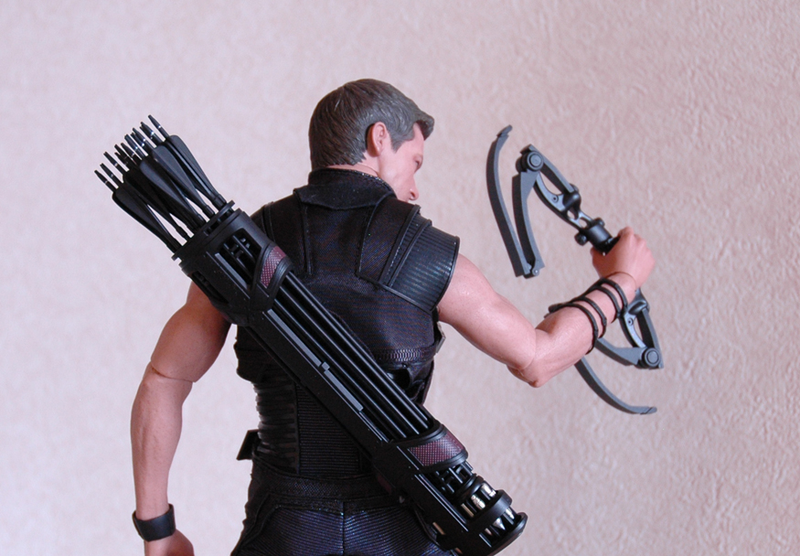 Illustration for article titled This Hawkeye Figure Aims for the Bull's-Eye